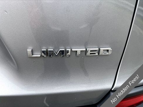Used 2020 Jeep Cherokee Limited AWD/4WD image 7