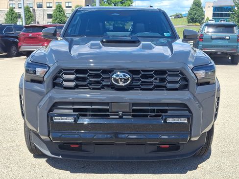 Used 2025 Toyota 4Runner TRD Sport Premium w/ Tow Technology Package AWD/4WD image 2