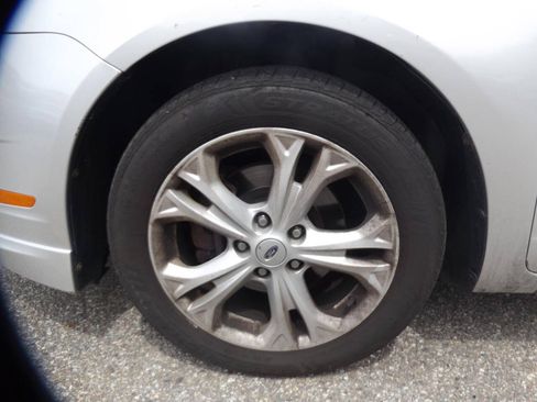 Used 2012 Ford Fusion SE FWD image 10