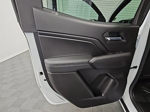 New 2026 GMC Canyon Elevation w/ Convenience Package image 32