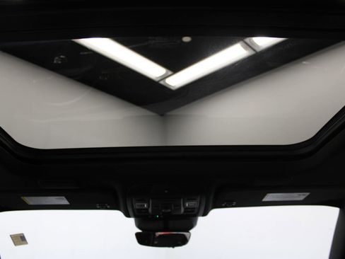 Certified 2023 Cadillac Escalade Premium Luxury image 21