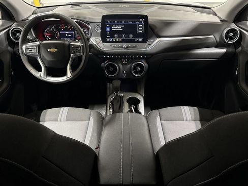 Used 2025 Chevrolet Blazer LT FWD image 10
