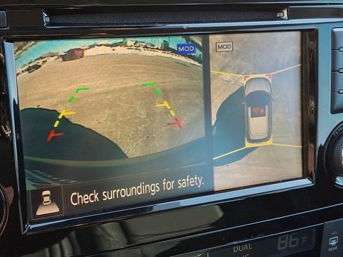 Used 2021 Nissan Rogue Sport SL w/ Premium Package image 18