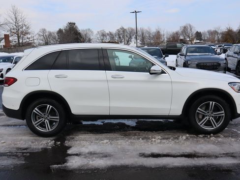 Used 2021 Mercedes-Benz GLC 300 4MATIC image 4