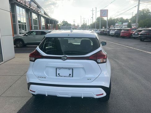 Used 2024 Nissan Kicks SV FWD image 4