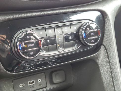 Certified 2023 Buick Encore GX Select w/ Sport Touring Package image 13