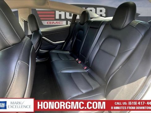 Used 2019 Tesla Model 3 Standard Range RWD image 23
