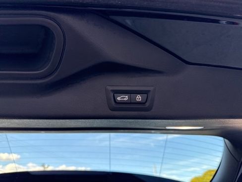 Used 2021 BMW X5 xDrive40i w/ Convenience Package image 53