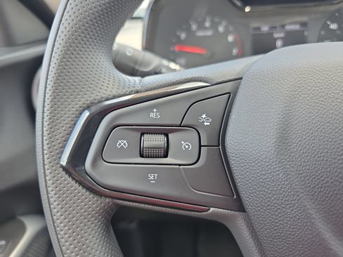 New 2026 Chevrolet Trax LS w/ LS Convenience Package FWD image 19
