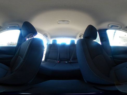 Used 2025 Toyota Corolla LE FWD image 75