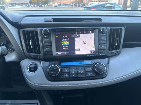 Used 2016 Toyota RAV4 Limited image 34