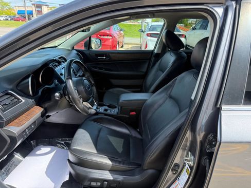 Used 2018 Subaru Outback 2.5i Limited AWD/4WD image 19