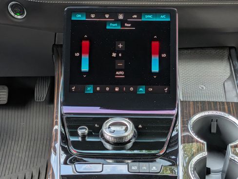 New 2026 Cadillac Escalade Luxury AWD/4WD image 21