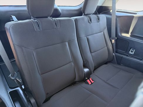 Certified 2023 Ford Explorer XLT RWD image 18