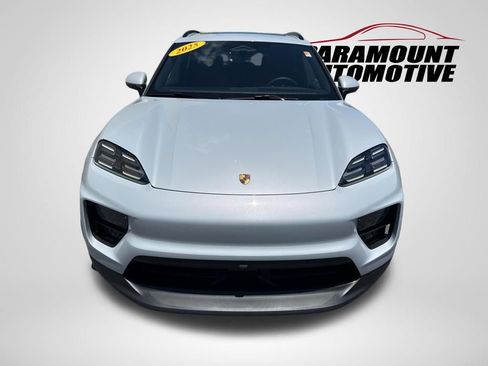 Used 2025 Porsche Macan 4S Electric AWD/4WD image 2