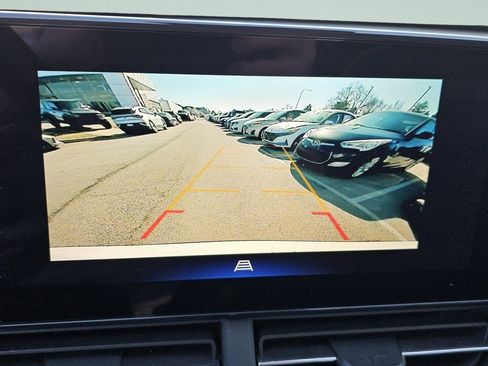 Used 2024 Chevrolet Trax ACTIV w/ Sunroof Package image 9