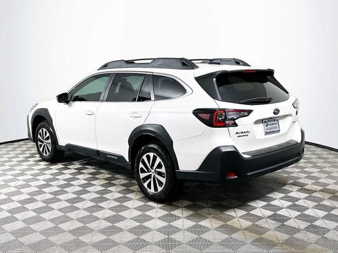 Certified 2025 Subaru Outback Premium image 5