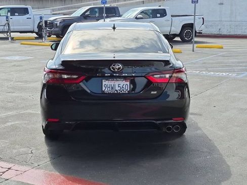 Used 2024 Toyota Camry SE FWD image 9