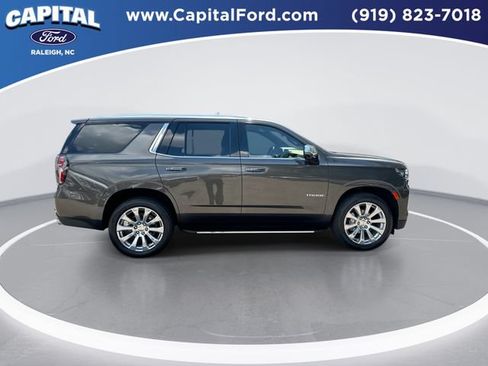 Used 2021 Chevrolet Tahoe Premier w/ Premium Package AWD/4WD image 9