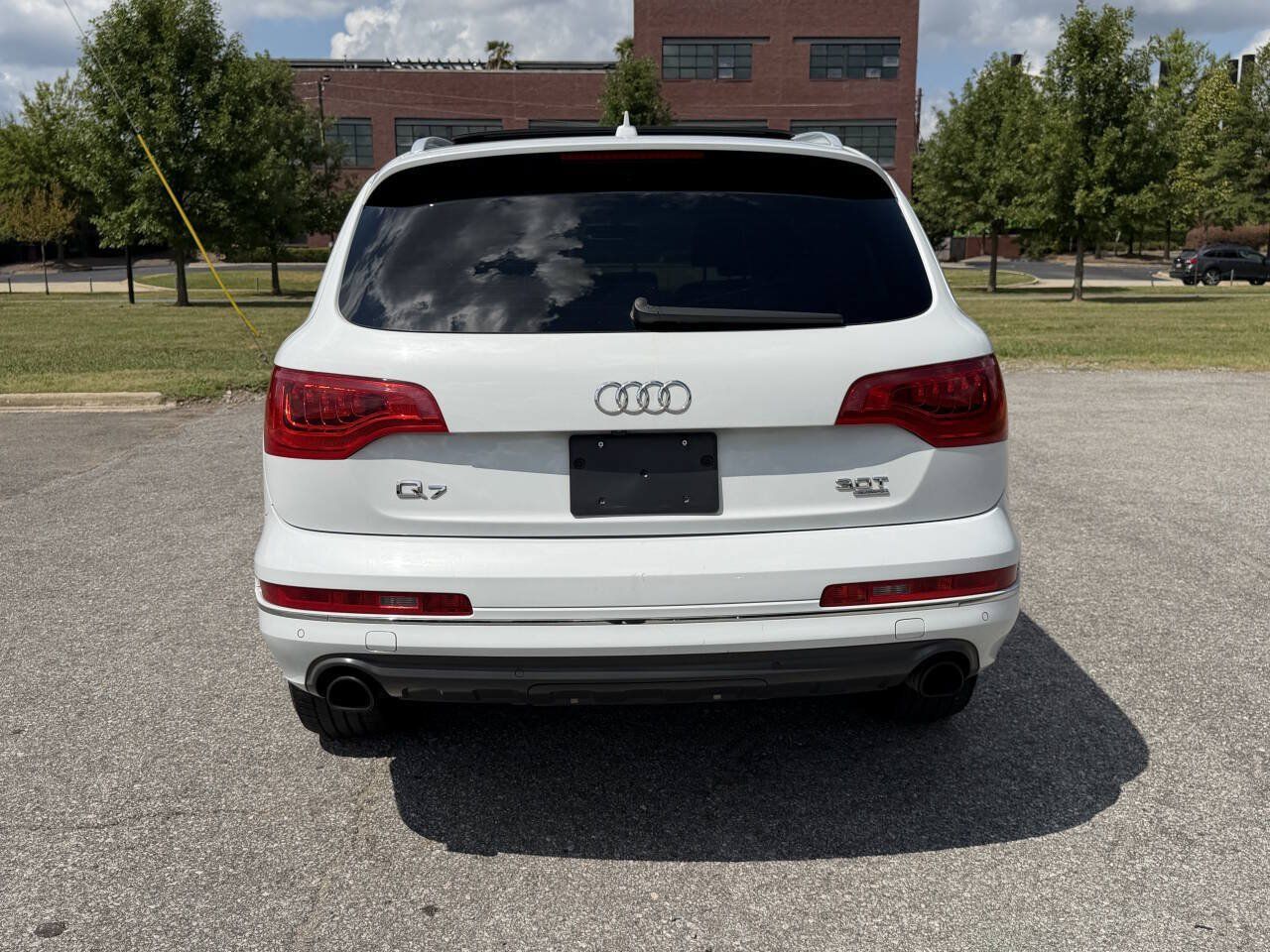 Used 2015 Audi Q7 3.0T Premium w/ Technology Package AWD/4WD image 25
