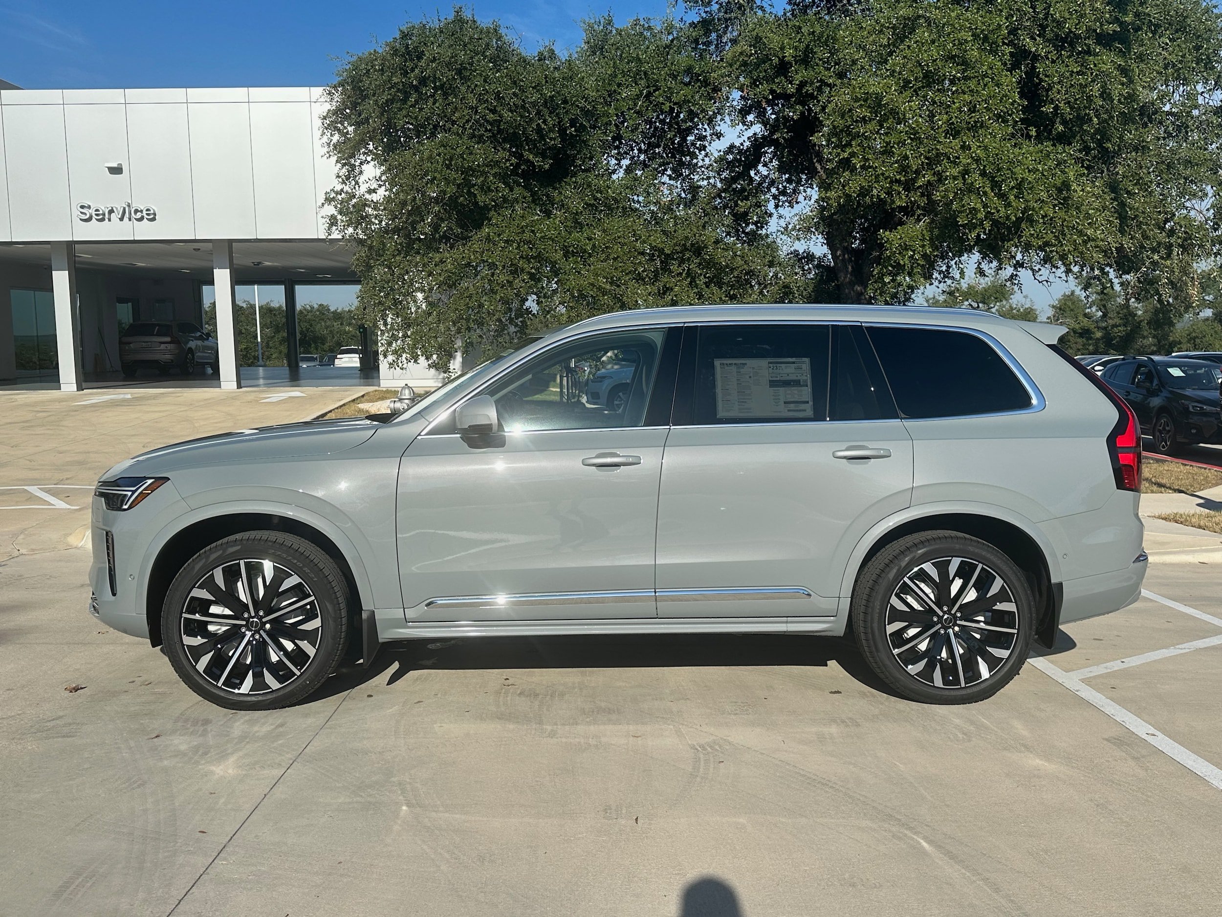 Used 2026 Volvo XC90 B6 Ultra w/ Protection Package Premier AWD/4WD image 3