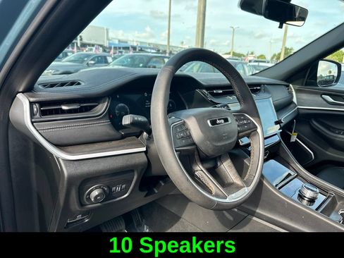 Used 2026 Jeep Grand Cherokee L Limited w/ Limited Altitude Package RWD image 12