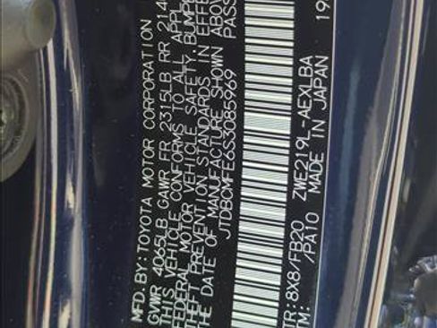 Used 2025 Toyota Corolla LE FWD image 30