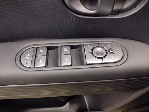 New 2026 Hyundai Ioniq 5 SE image 17