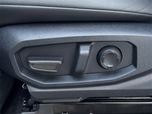 Used 2025 Toyota Tacoma TRD Pro image 32