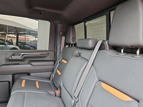 Used 2024 GMC Sierra 2500 AT4 w/ Technology Package image 6