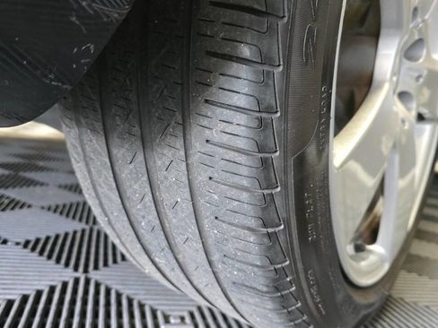 Used 2012 Mercedes-Benz E 350 4MATIC Sedan image 34