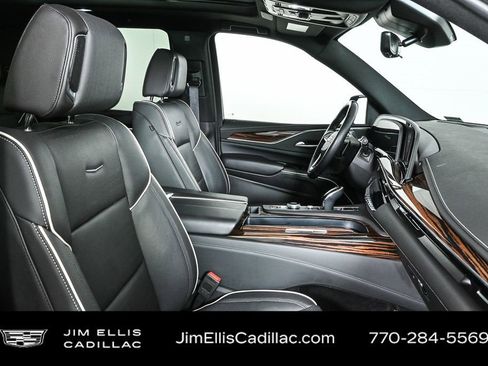 Certified 2023 Cadillac Escalade Premium Luxury image 25