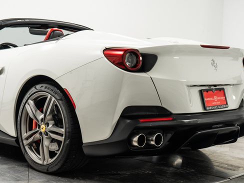 Used 2020 Ferrari Portofino image 33