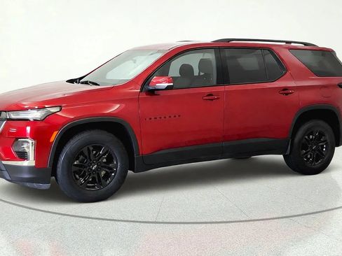 Used 2023 Chevrolet Traverse LT FWD image 4
