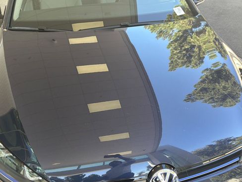 Used 2016 Volkswagen e-Golf SEL Premium w/ Driver Assistance Package FWD image 13