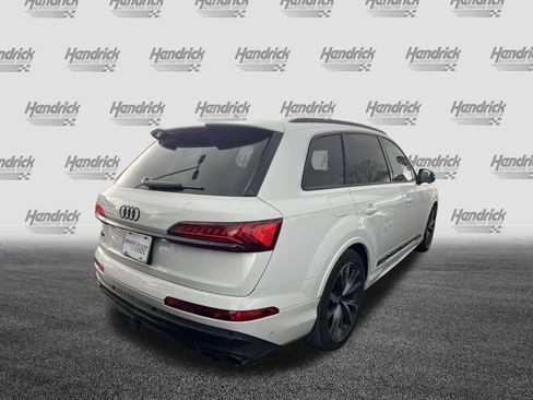 Used 2023 Audi SQ7 Prestige image 10
