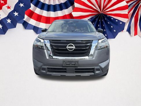 Used 2023 Nissan Pathfinder S FWD image 27