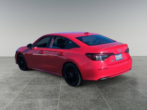 Used 2025 Honda Civic Sport image 3