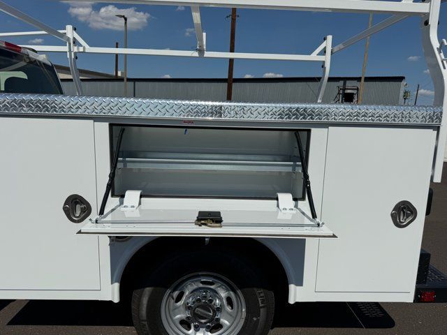 New 2026 Ford F250 XL w/ XL Chrome Package RWD image 13