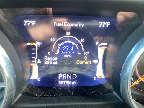 Used 2021 Jeep Gladiator Overland image 7