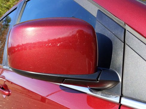 Used 2018 Dodge Grand Caravan SXT FWD image 11