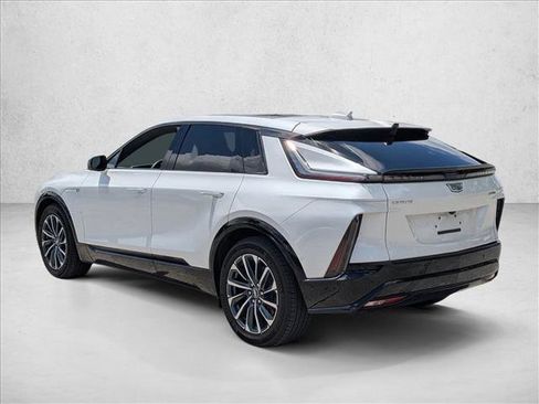 Used 2024 Cadillac Lyriq Sport AWD/4WD image 7