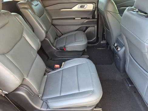 New 2026 Ford Explorer Active AWD/4WD image 19