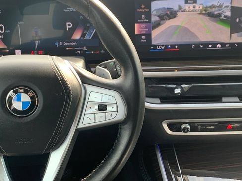 Used 2025 BMW X7 xDrive40i AWD/4WD image 11