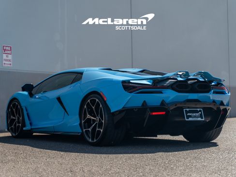 Used 2024 Lamborghini Revuelto AWD/4WD image 5