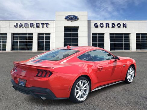 Certified 2025 Ford Mustang GT Premium RWD image 4