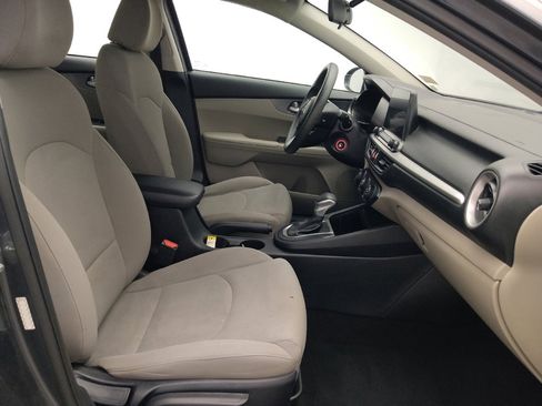 Used 2021 Kia Forte LXS FWD image 21