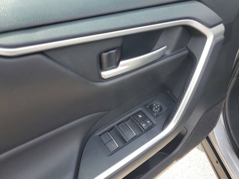 Used 2024 Toyota RAV4 XLE FWD image 14