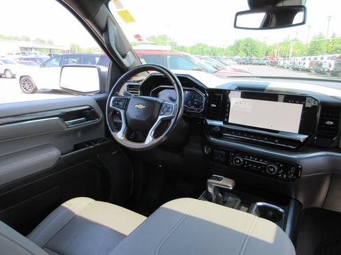 Certified 2023 Chevrolet Silverado 1500 LTZ w/ LTZ Premium Package AWD/4WD image 30