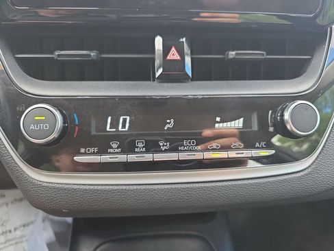 Used 2023 Toyota Corolla LE FWD image 25
